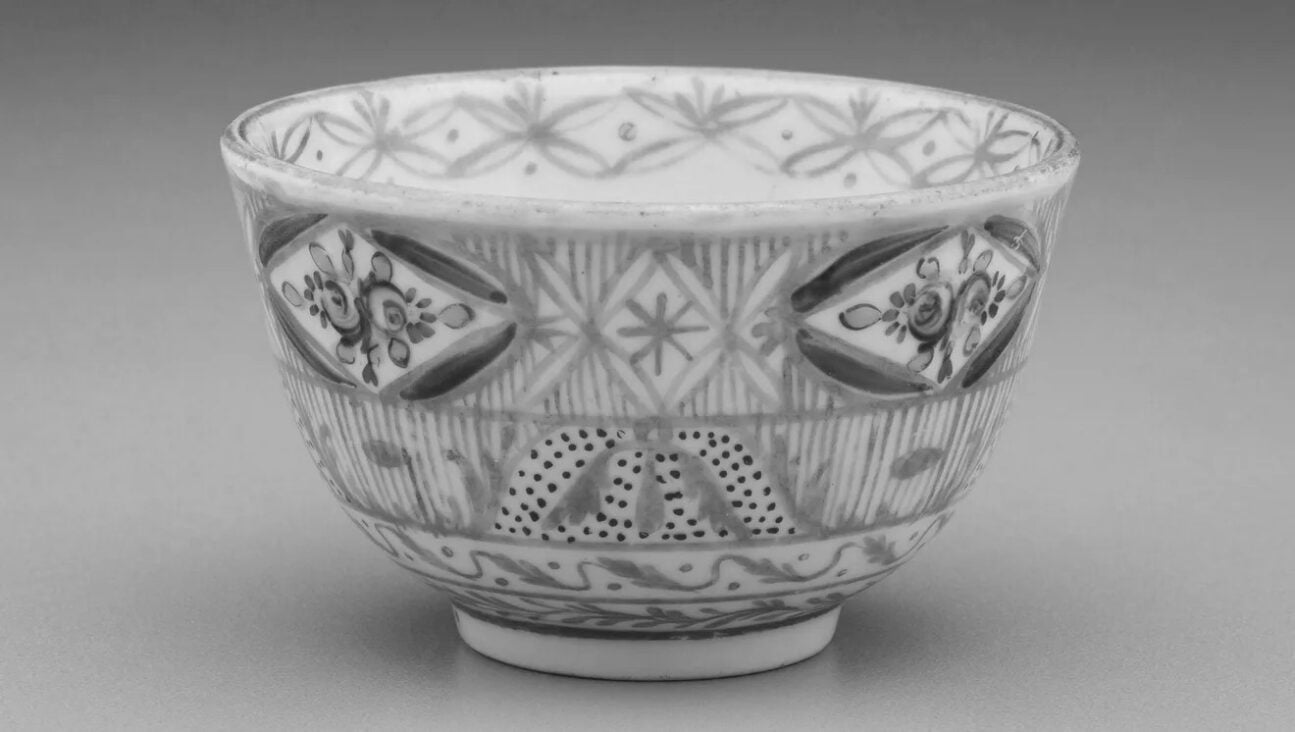 fenjeyn or fenjen, "Turkish Coffee Cup," 1774–1814, Meissen Porcelain Manufactory, hard-paste porcelain, porcelain enamel gold. Detroit Institute Of Arts.