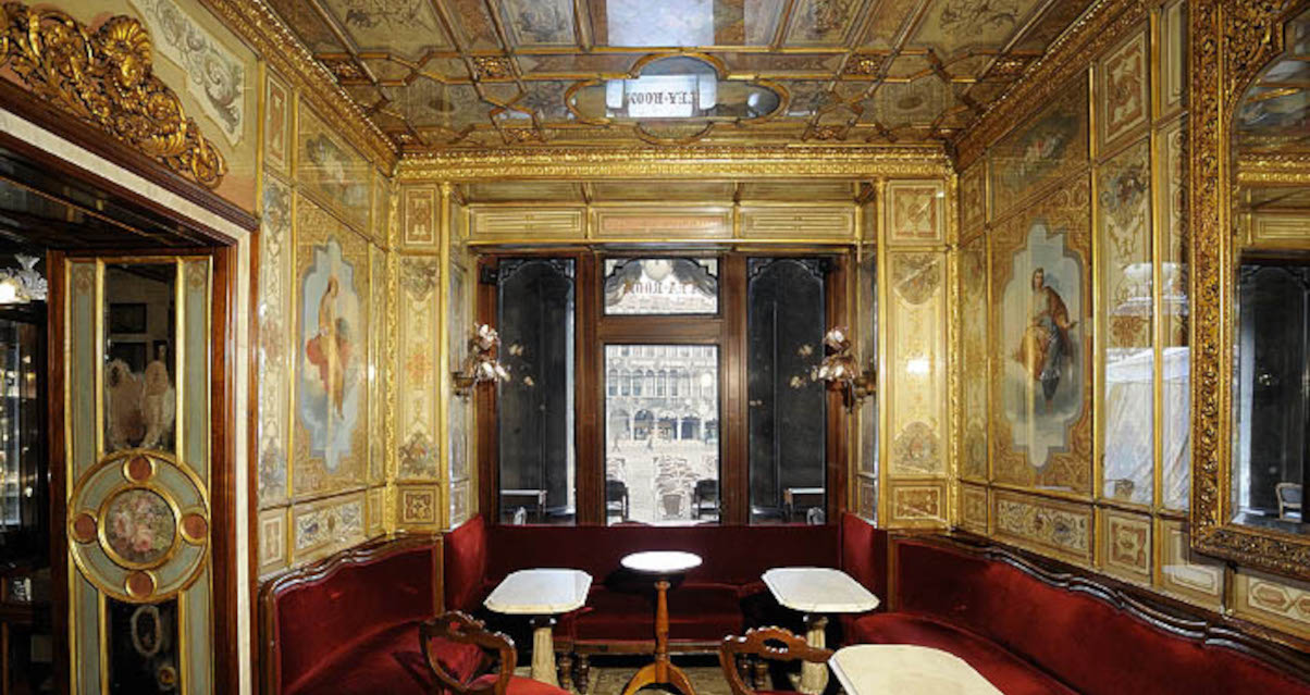 Sala del Senato (Senate Hall) of caffè Florian, Venice. 